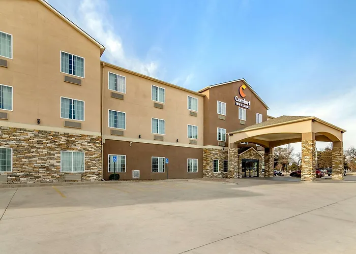 Comfort Inn & Suites Near Bethel College