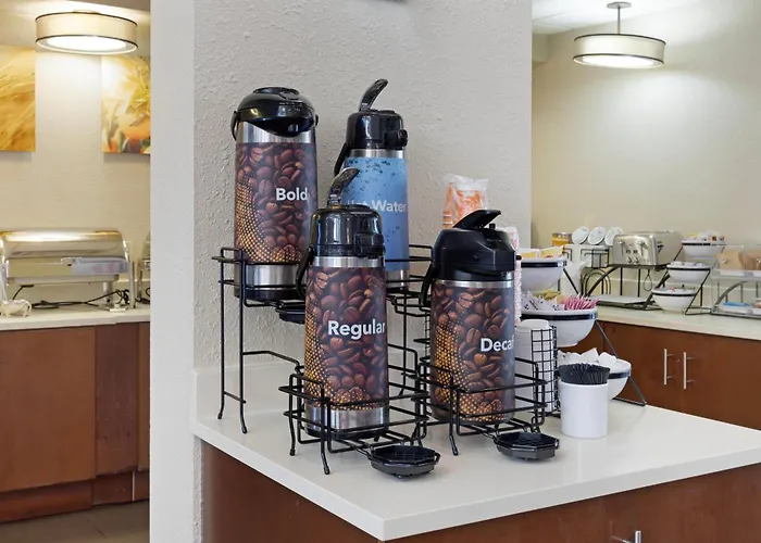 Comfort Inn & Suites Wichita Northeast
